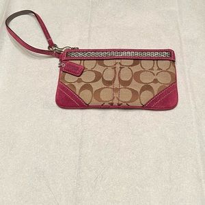 EUC Coach Women’s Wristlet